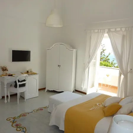 Yiara (adults Only) Bed & Breakfast Positano