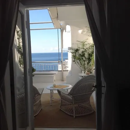 Yiara (adults Only) 4*