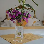 Yiara (adults Only) Positano