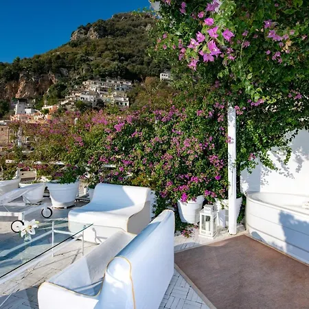 Yiara 2* Positano