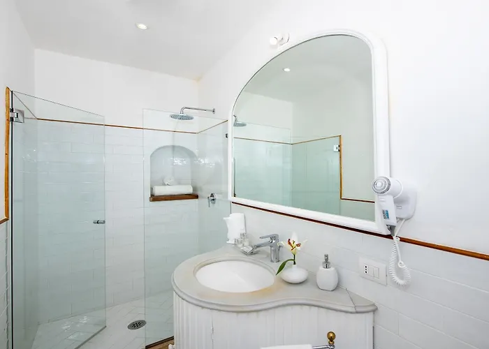 Yiara (adults Only) فندق مبيت وإفطار 4*