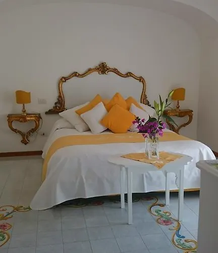 Alojamento de Acomodação e Pequeno-almoço Yiara (adults Only) Positano