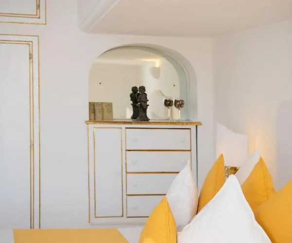 Yiara (adults Only) فندق مبيت وإفطار