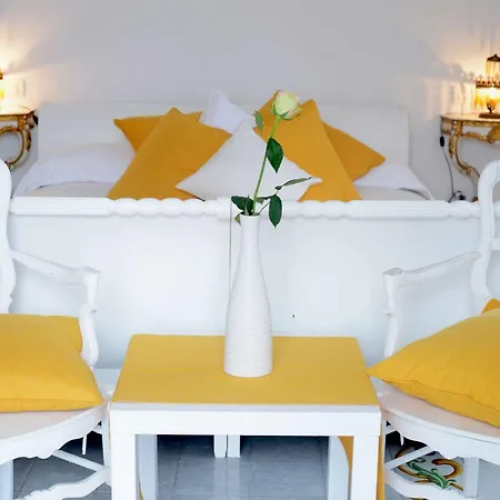 Yiara (adults Only) 4*